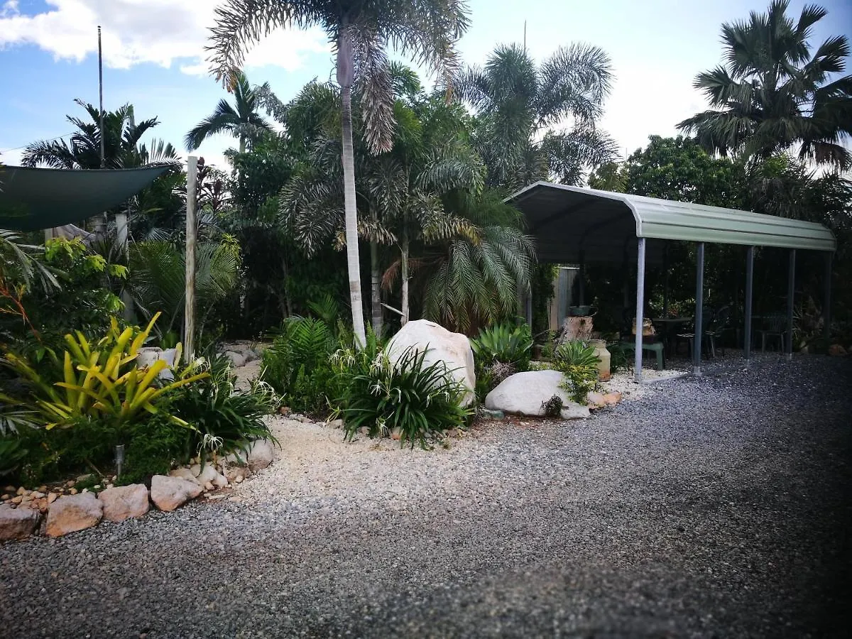 Chillagoe Cabins And Tours アパート